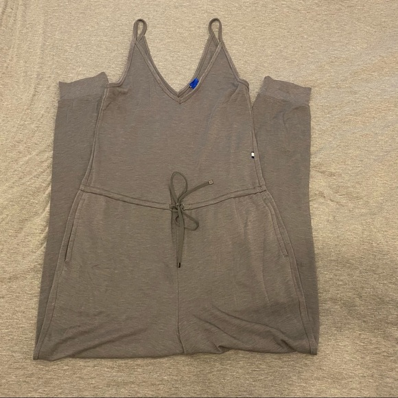 Kit and Ace jumpsuit - Picture 2 of 5